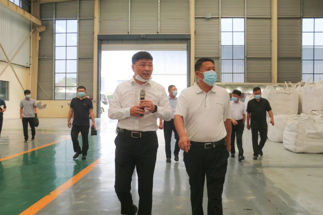 新密市政協主席袁斌一行蒞臨榮盛科技集團視察指導